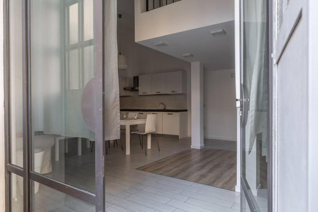 Spazioso Loft: Coldilana14 Милано Екстериор снимка
